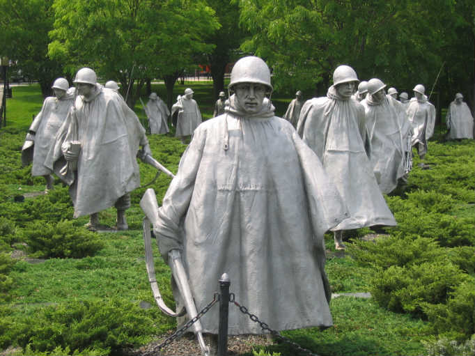2009_05_15_057_Korean_war_memorial__Washington_architecture_statues
