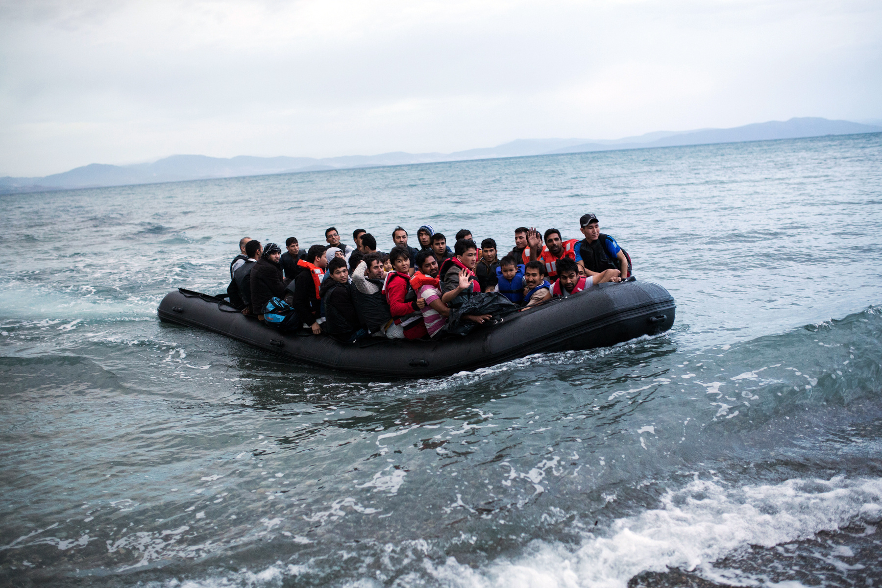 menekültek hajón